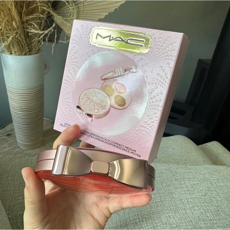Bảng phấn 3 in 1 bắt sáng má hồng tạo khối MAC EFFERVESCENCE EXTRA DIMENSION FACE COMPACT màu Medium