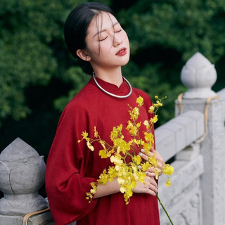 Áo dài xưa dáng suông, áo dài dáng xưa hà thành màu đỏ đô, Lụa đẹp mềm
