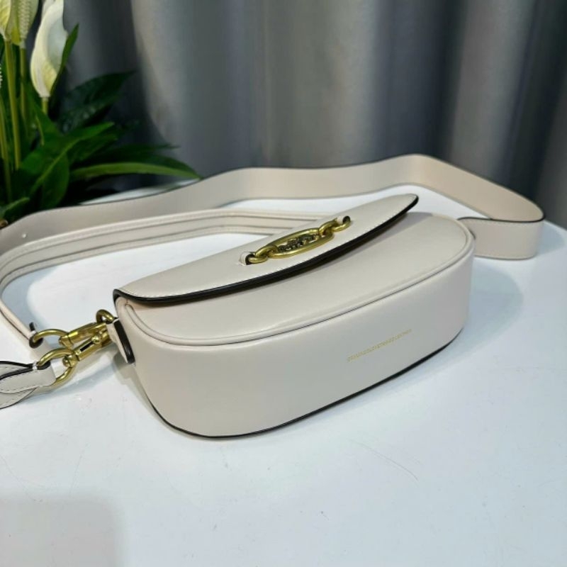 ✨✨Coach Harley Crossbody bag✨✨ CM702🌟Mẫu coach dáng bầu đơn giản, dễ phối
