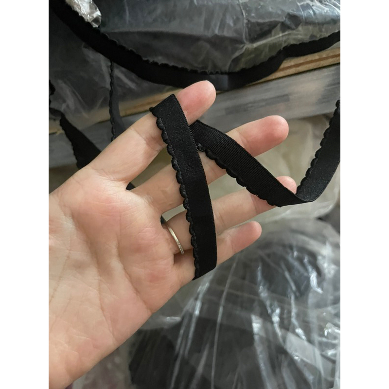 Viền chân ngực, viền nách áo gọng