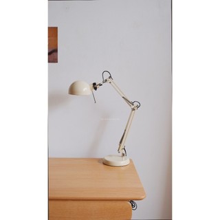 Đèn bàn ikea 01