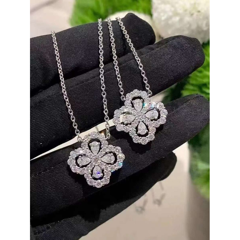 Dây chuyền và khuyên tai bạc S925 đá sáng xinh xắn