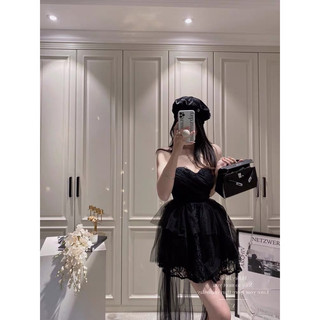 Đầm cúp ngực phối ren màu đen huyền ảo đuôi voan ullzang