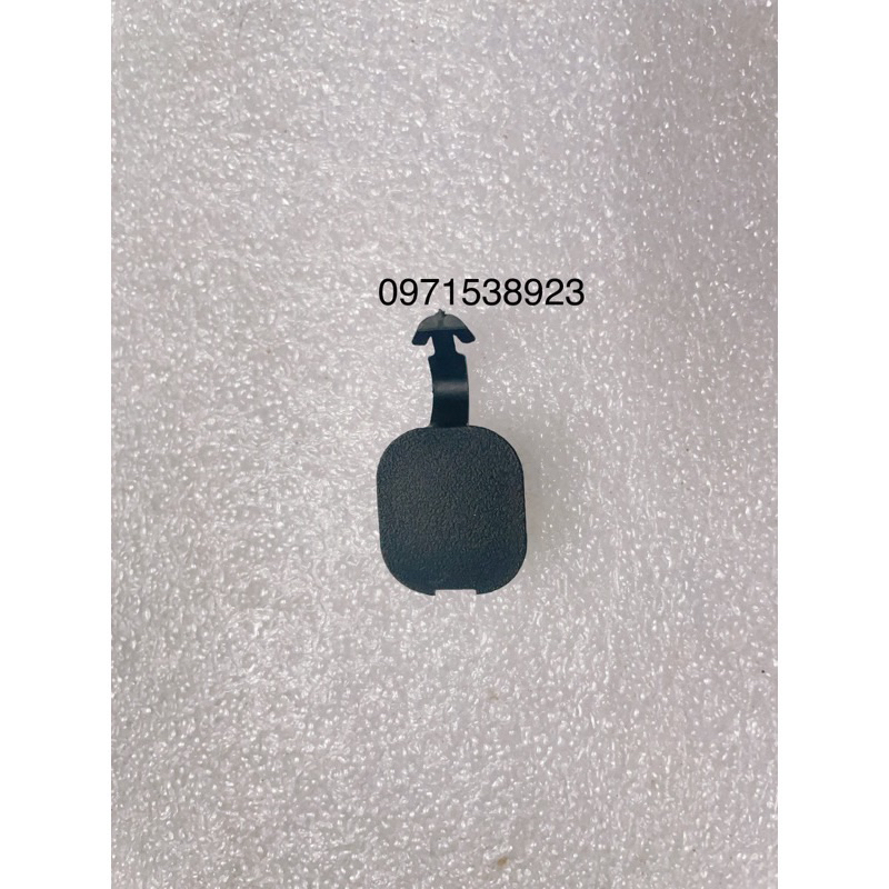 BỘ 4 NẮP CHE VÍT TAY KÉO CỬA HYUNDAI I10 và nhiều xe khác 82770-B4010YB