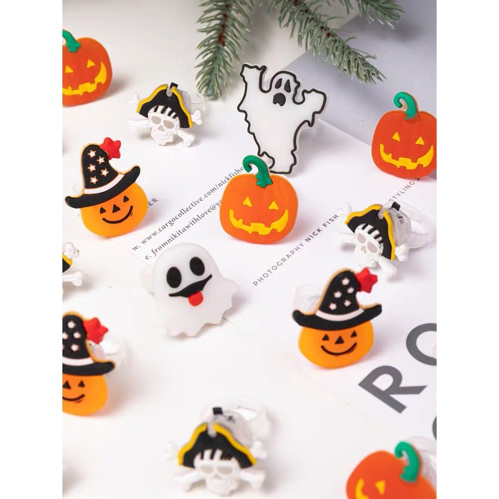 Nhẫn đeo tay Halloween Noel Giáng Sinh phát sáng đồ chơi hoạt hình