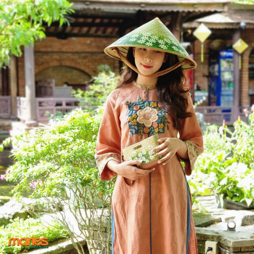 Nón Cỏ Bàng 16 Vành Hoạ Tiết Hoa Cúc Nhí Maries