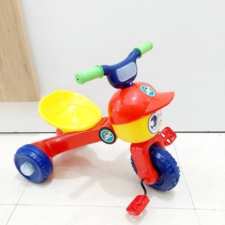 Xe đạp 3 bánh bằng nhựa có nhạc đèn cho bé từ 1-5 tuổi