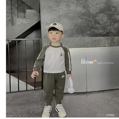 Set bộ quần áo dài tay raglan Beemo cho bé trai, tay sọc thể thao in gấu đến trường, vải cotton mặc thu đông 23162B