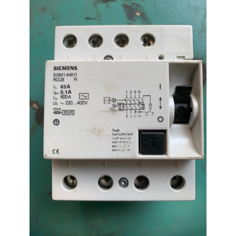 APTOMAT CHỐNG DÒNG RÒ RCCB SIEMENS 4p, 63A, 100 MA  SIEMENS 5SM1446-0