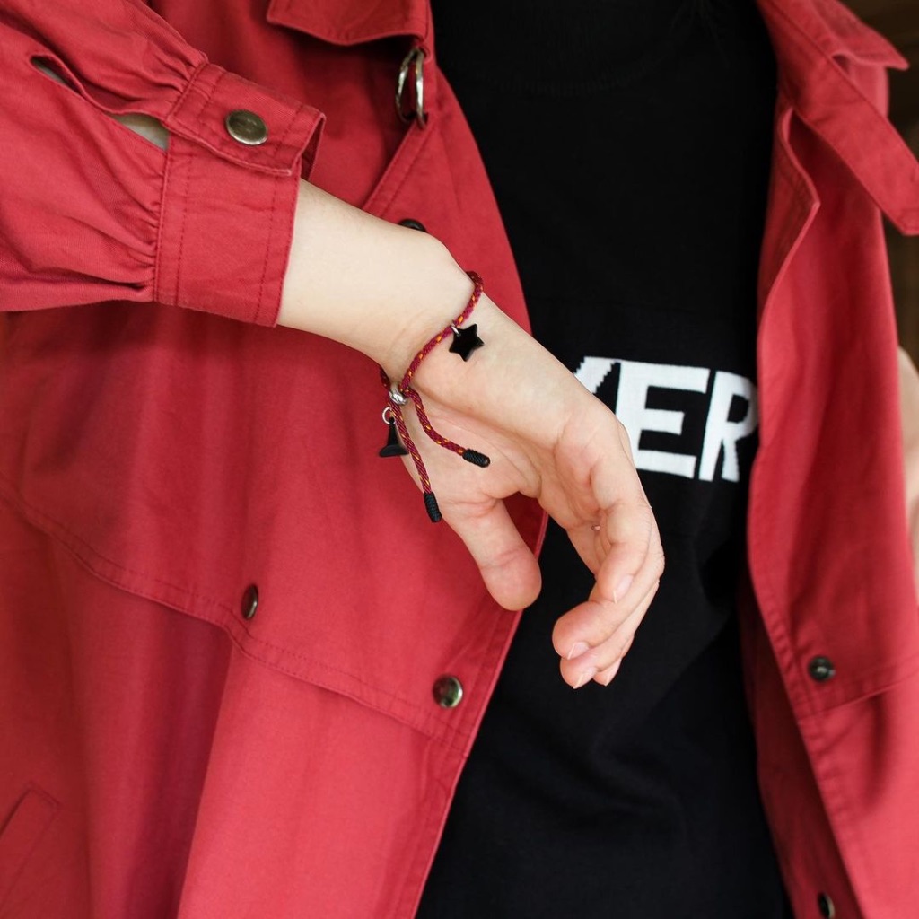 Vòng tay Phù thuỷ biết bay