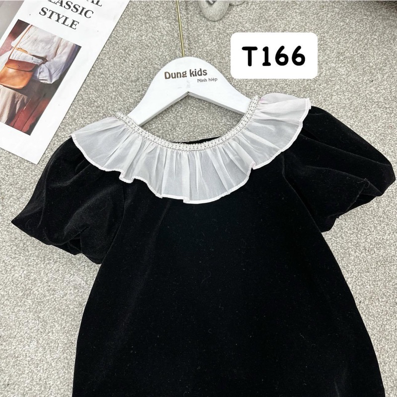 T166 Váy nhung cổ tròn trắng cho bé đáng yêu