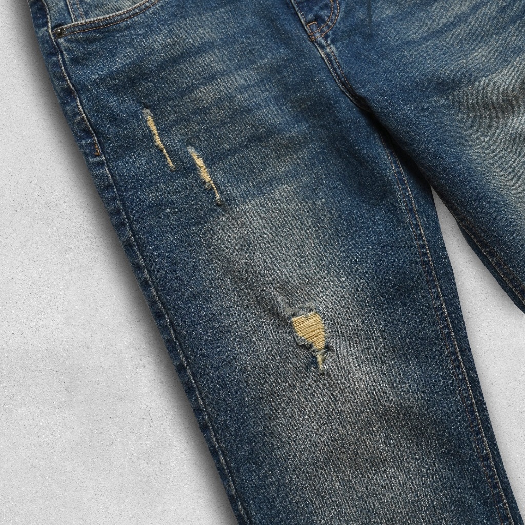 Quần Jeans F23 RIPPED NEW JEANS dày dặn form regular - THE GMEN ELEGANT EST 2017