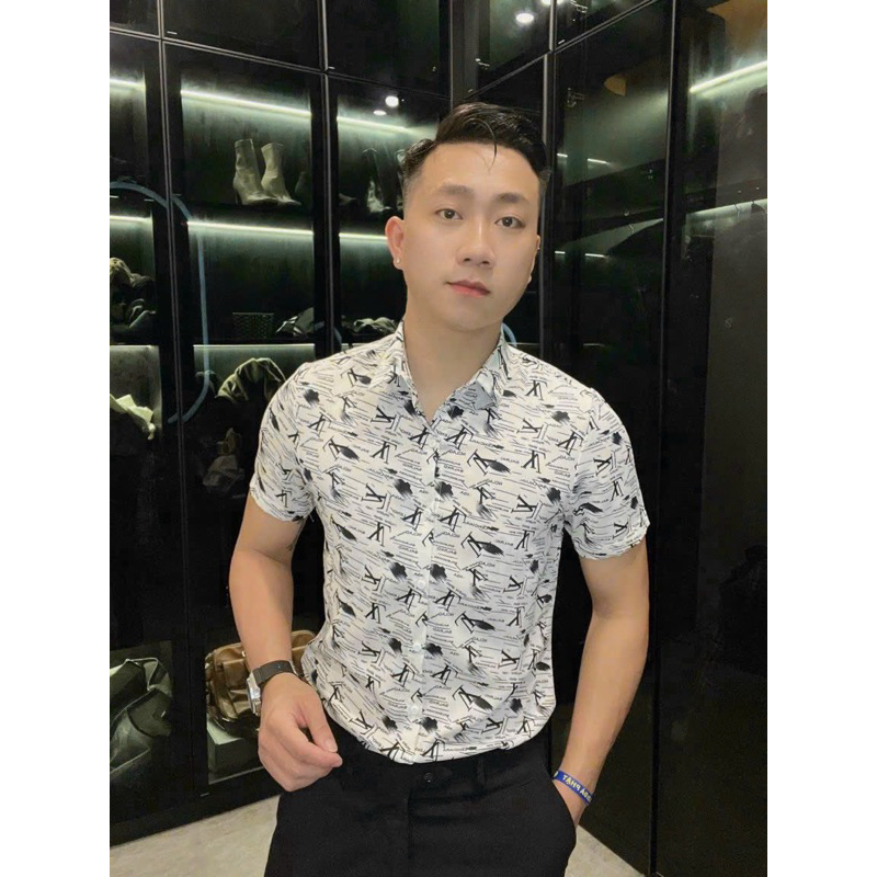 Áo sơ mi nam cộc tay hoạ tiết Chữ L.V