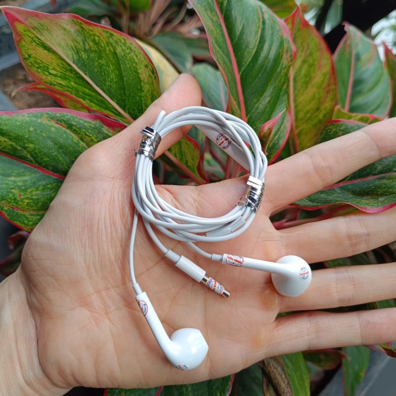 Tai nghe táo,chân tròn 3.5,chân ling.ning bóc máy .tặng kèm dây quấn bảo vệ tai
