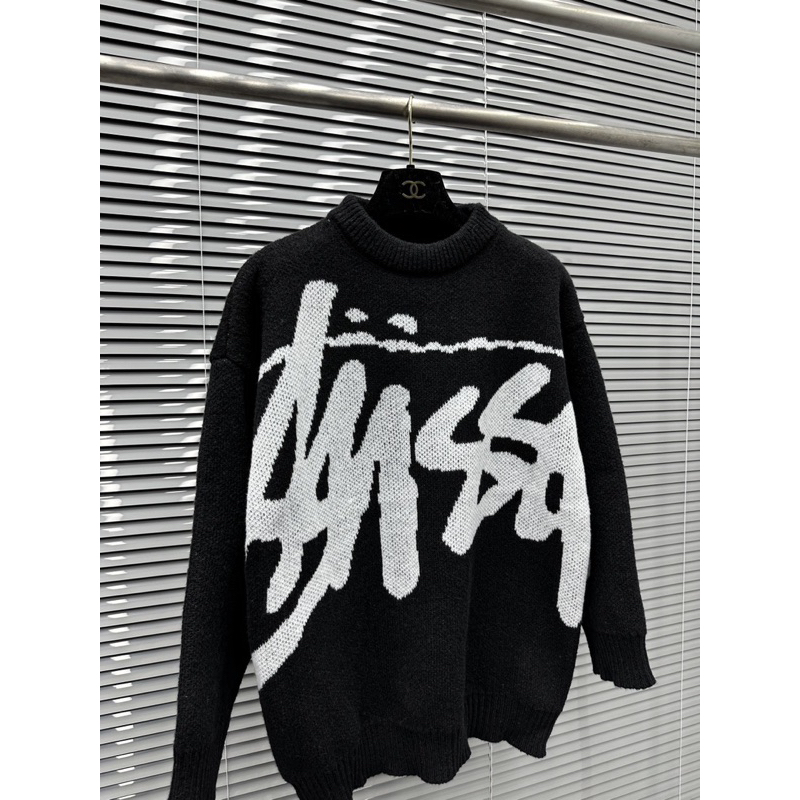 Áo len stussy hoạ tiết chữ ngang đơn giản,áo stussy vải len hoạ tiết chữ stussy trắng ngang ngực phong cách boy phố