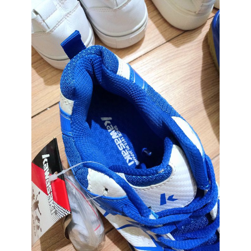 Giầy thể thao cầu lông nam nữ