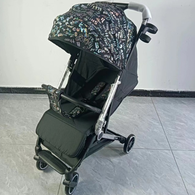 Xe đẩy du lịch gấp gọn cho bé BABY F188 từ sơ sinh đến 3 tuổi siêu gọn và nhẹ chỉ 5,7kg, thích hợp đi máy bay, siêu thị