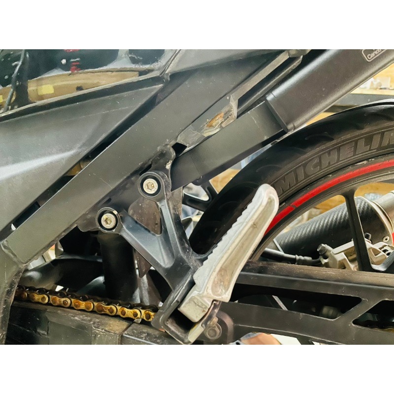 Baga Cảng Givi Hrv Raider Xang Cơ Chính Hãng