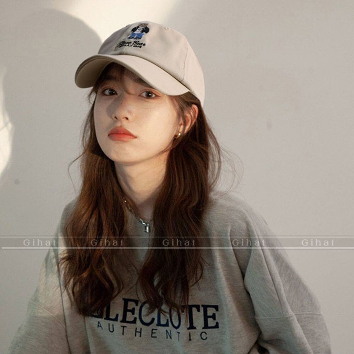 Mũ Lưỡi Trai Unisex WHOAU Chất Liệu Kaki Thêu Logo Gấu, Phong Cách Hàn Quốc, Nón Kết Gấu Đầy Đủ Tem