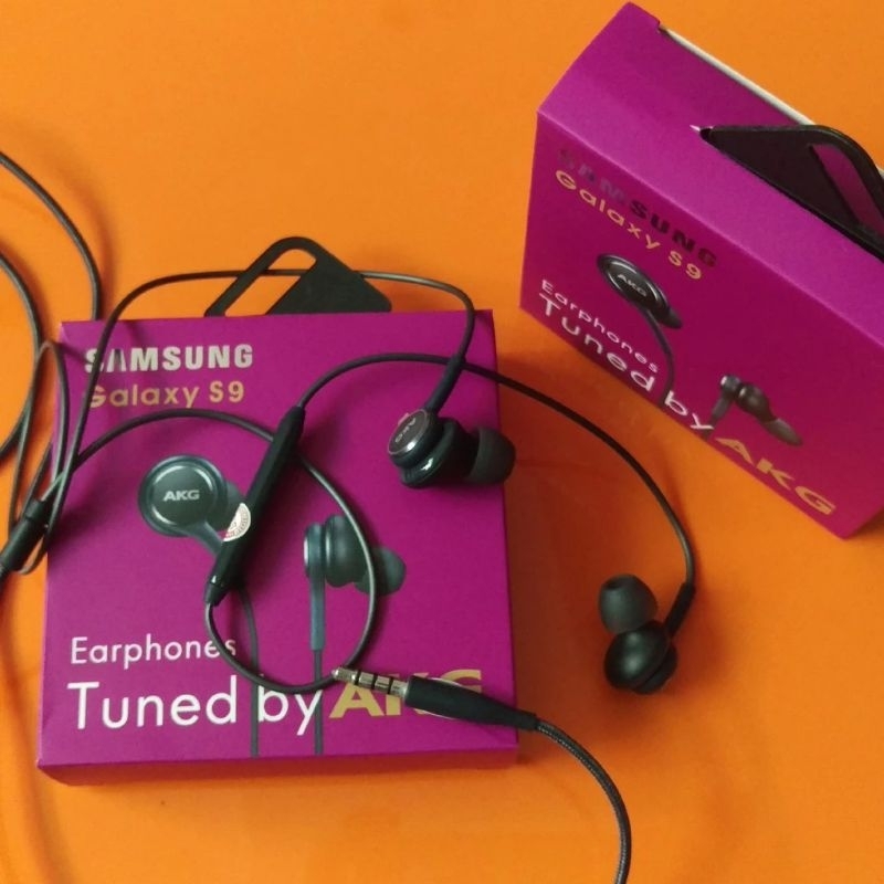 Tai Nghe AKG Chính Hãng tại HA Mobile