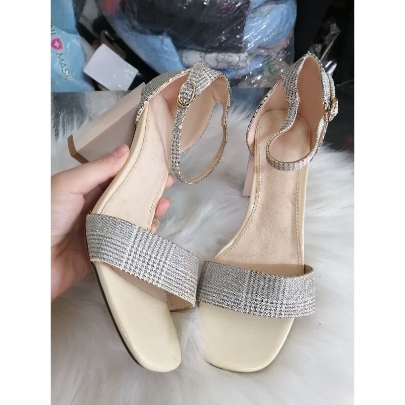 Xả kho Giày nữ nhiều mẫu lẻ size 35,36,37,38