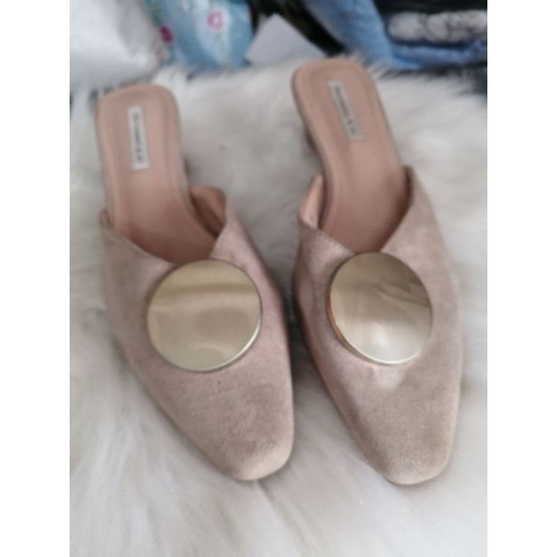 Xả kho Giày nữ nhiều mẫu lẻ size 35,36,37,38