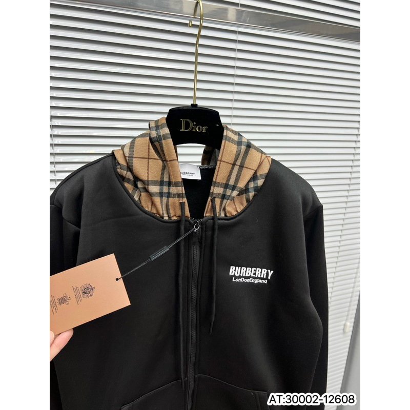 Áo khoác hoodie mũ bbr hoạ tiết kẻ caro nâu,áo hoodie thêu chữ bbr mũ nâu kẻ caro đơn giản