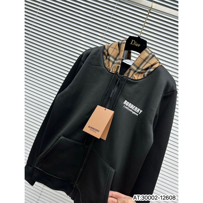 Áo khoác hoodie mũ bbr hoạ tiết kẻ caro nâu,áo hoodie thêu chữ bbr mũ nâu kẻ caro đơn giản