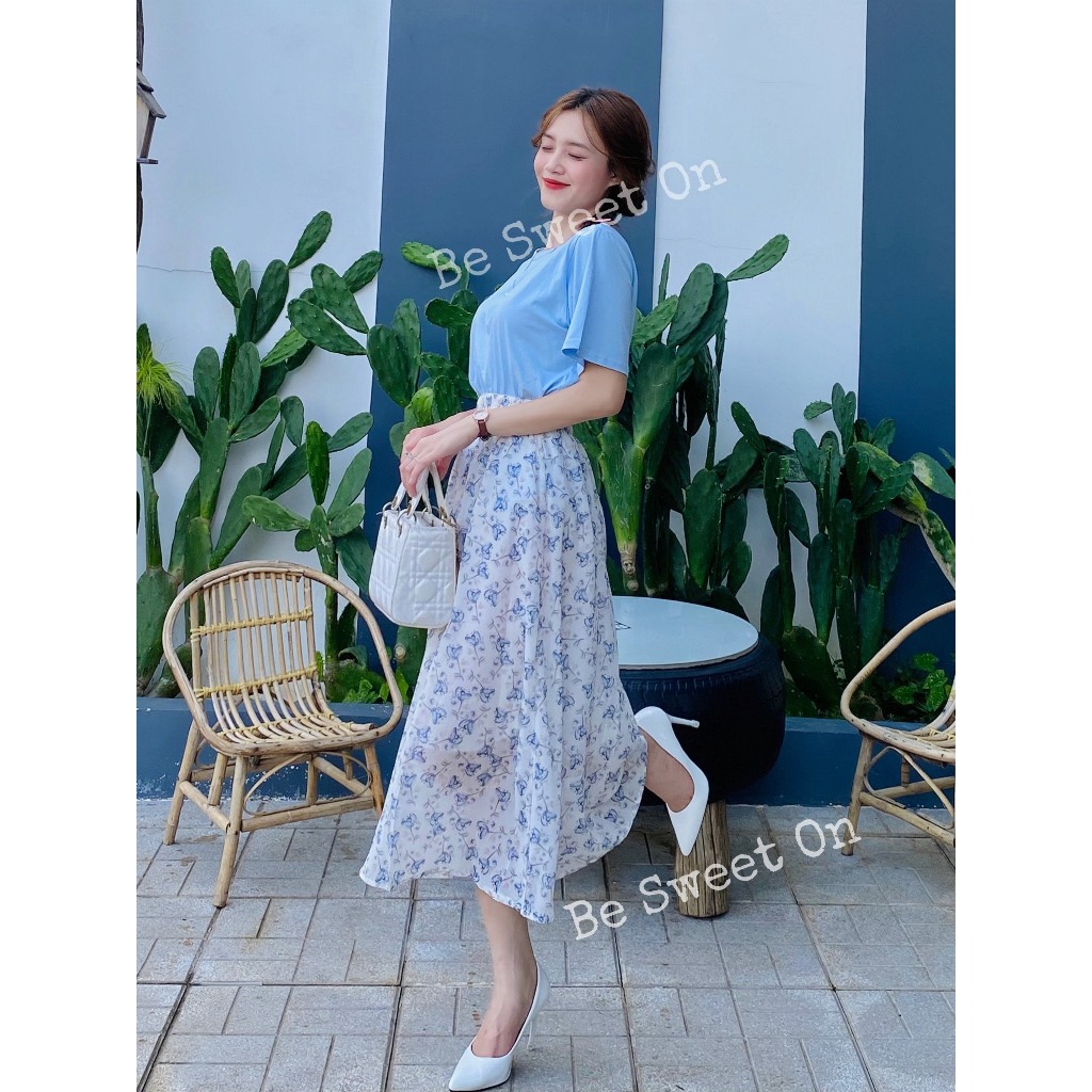 Chân váy midi dáng dài hoa nhí MORAN màu xanh trắng vintage điệu đà Hàn Quốc