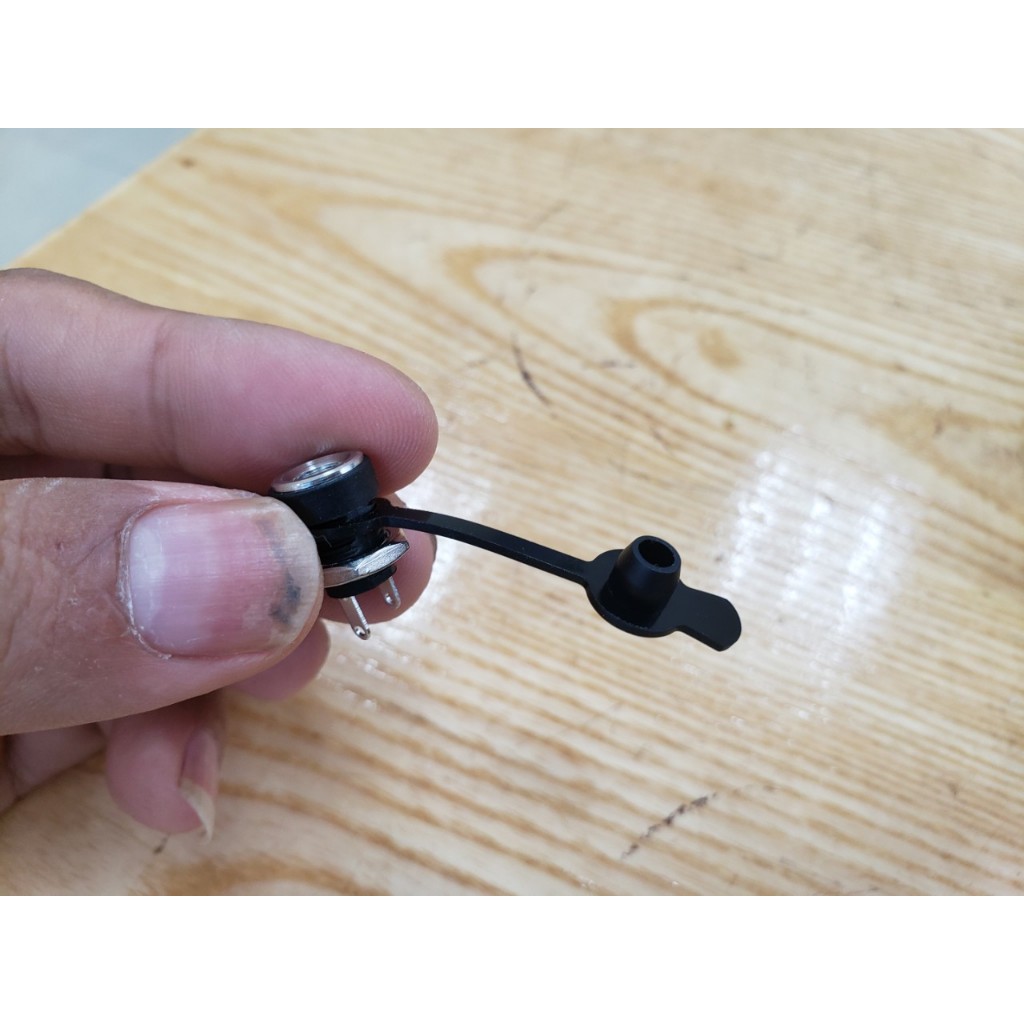 Rẻ nhất Shopee. Jack sạc DC-022B chuẩn 5.5mm x 2.1mm, 5.5mm x 2.5mm