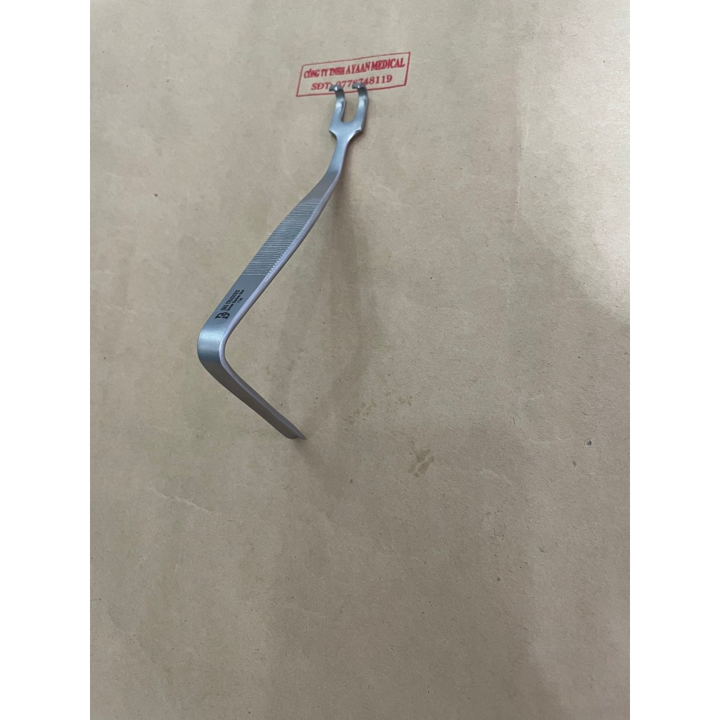 Van mũi, Móc phẫu thuật, Dụng cụ nâng sụ mũi