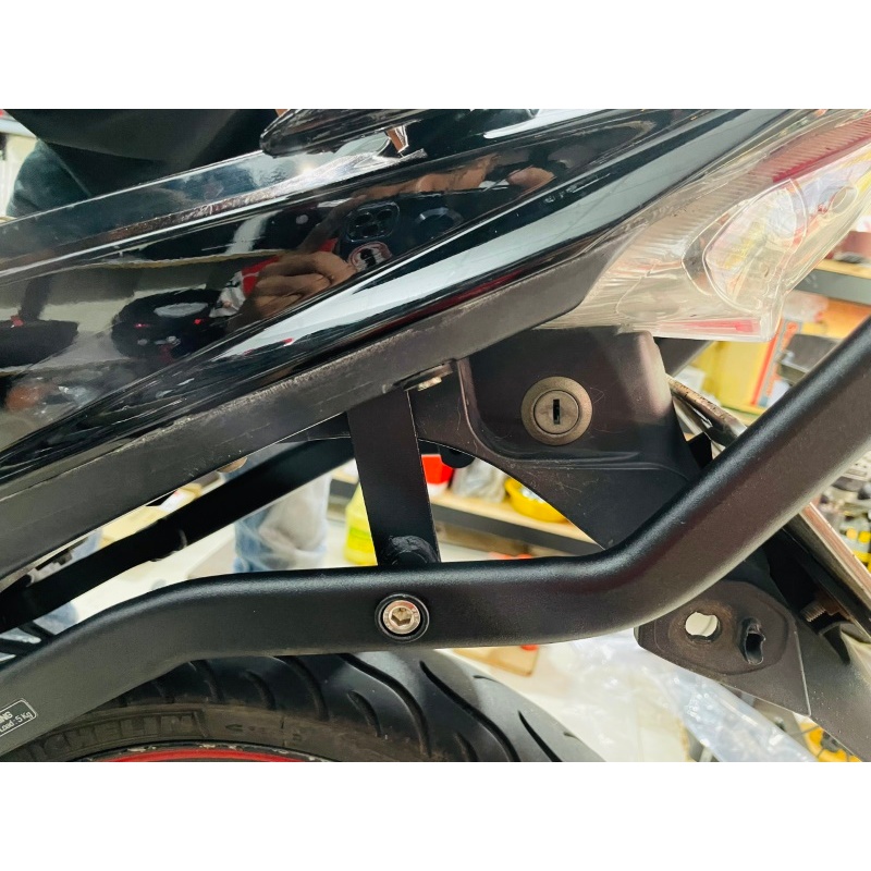 Baga Cảng Givi Hrv Raider Xang Cơ Chính Hãng