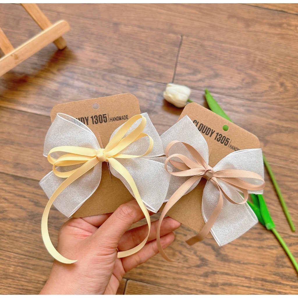 Kẹp nơ lớn nhũ phối ruy băng công chúa cho bé made by Cloudy's Mami