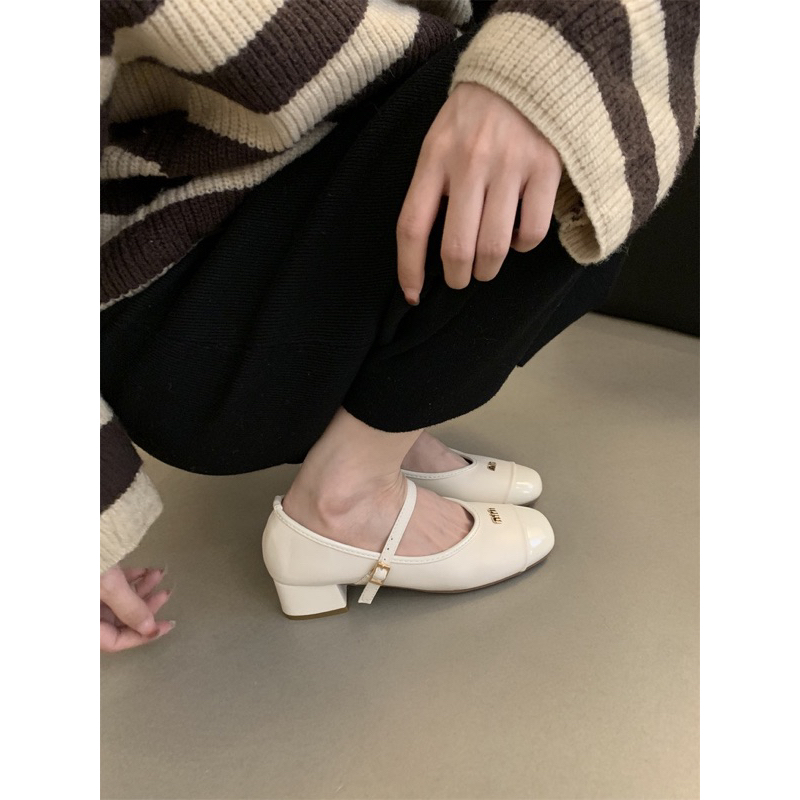 Giày mary Jane mũi tròn phối bóng mùa thu 2023