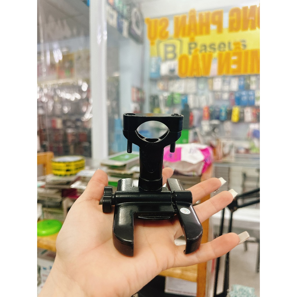Giá đỡ kẹp điện thoại trên môtô ,xe đạp gắn ghi đông C1
