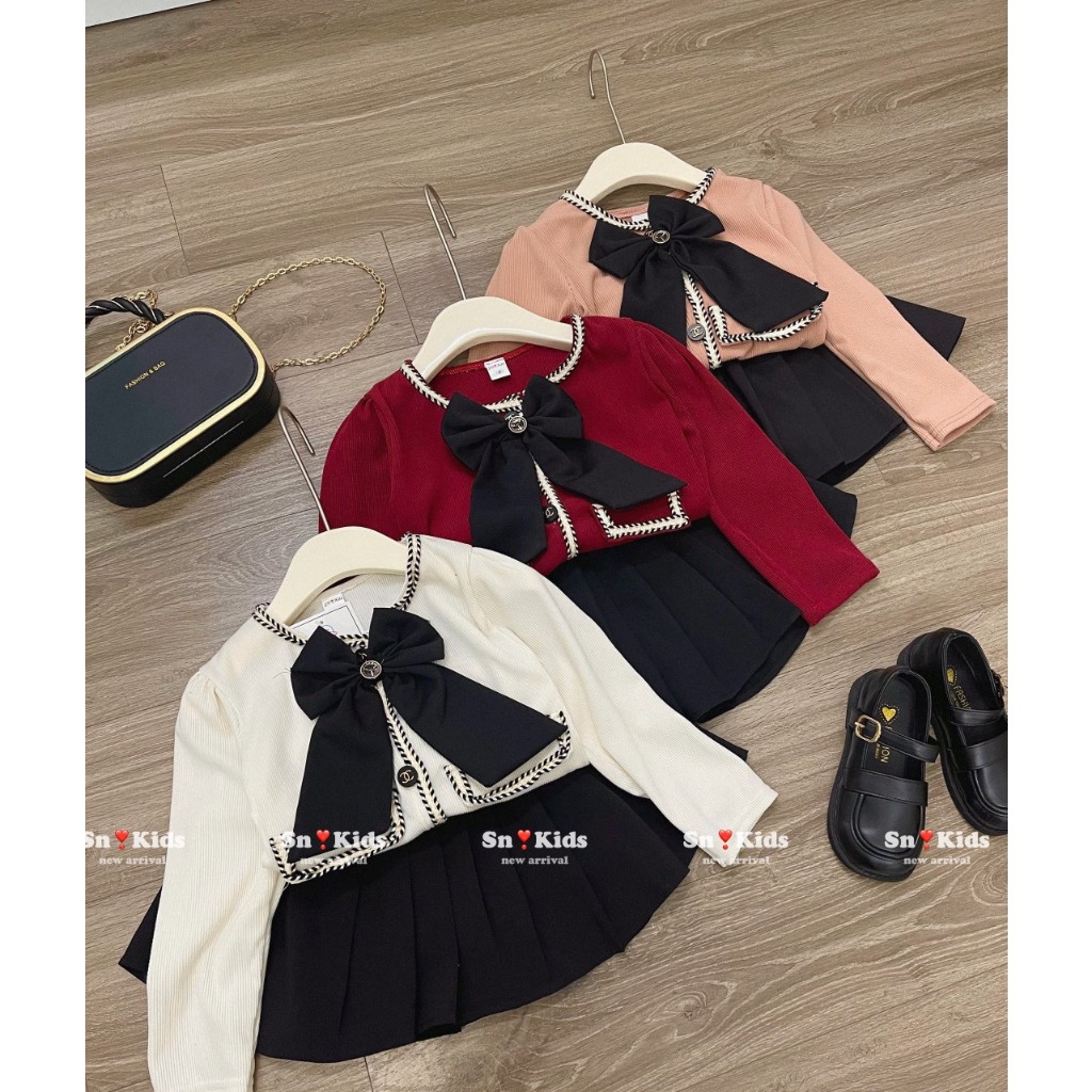 Váy bé gái , Set áo len nhung tăm nơ đen + chân váy xếp ly xịn xò cho bé gái 10-30kg
