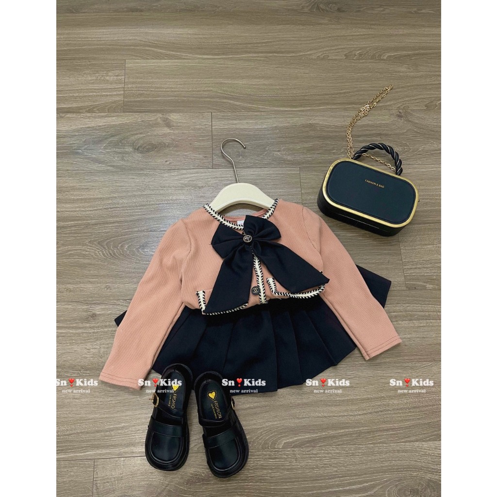 Váy bé gái , Set áo len nhung tăm nơ đen + chân váy xếp ly xịn xò cho bé gái 10-30kg