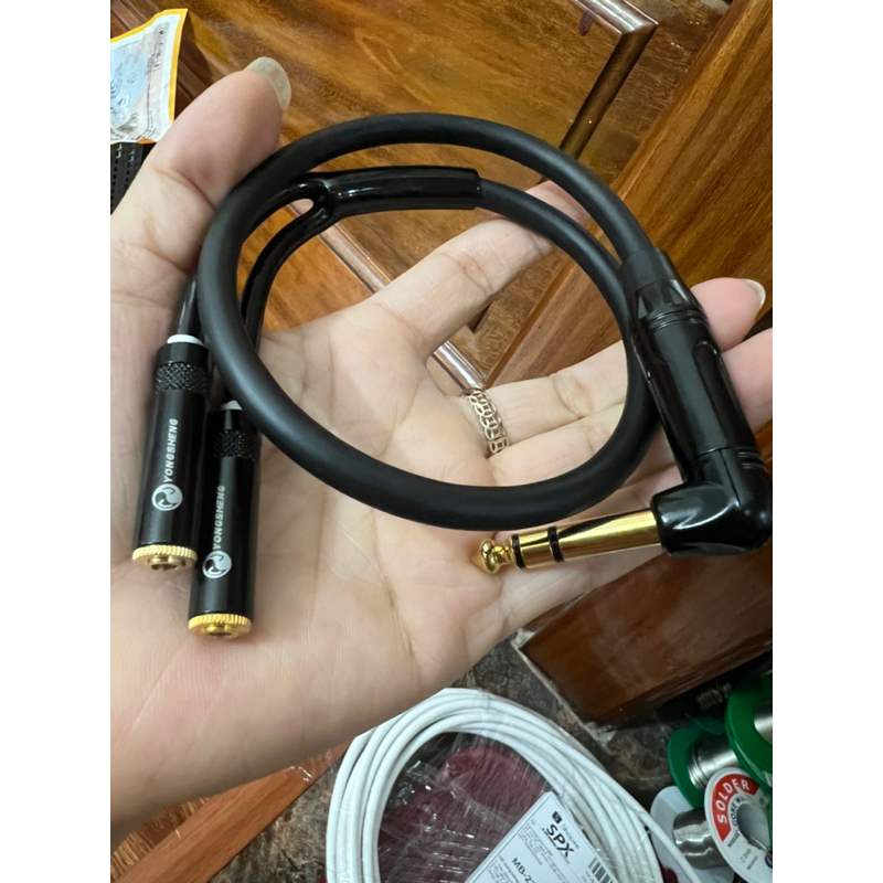 Dây chia 6.5  ra 2 đầu 3.5 hàng chuẩn