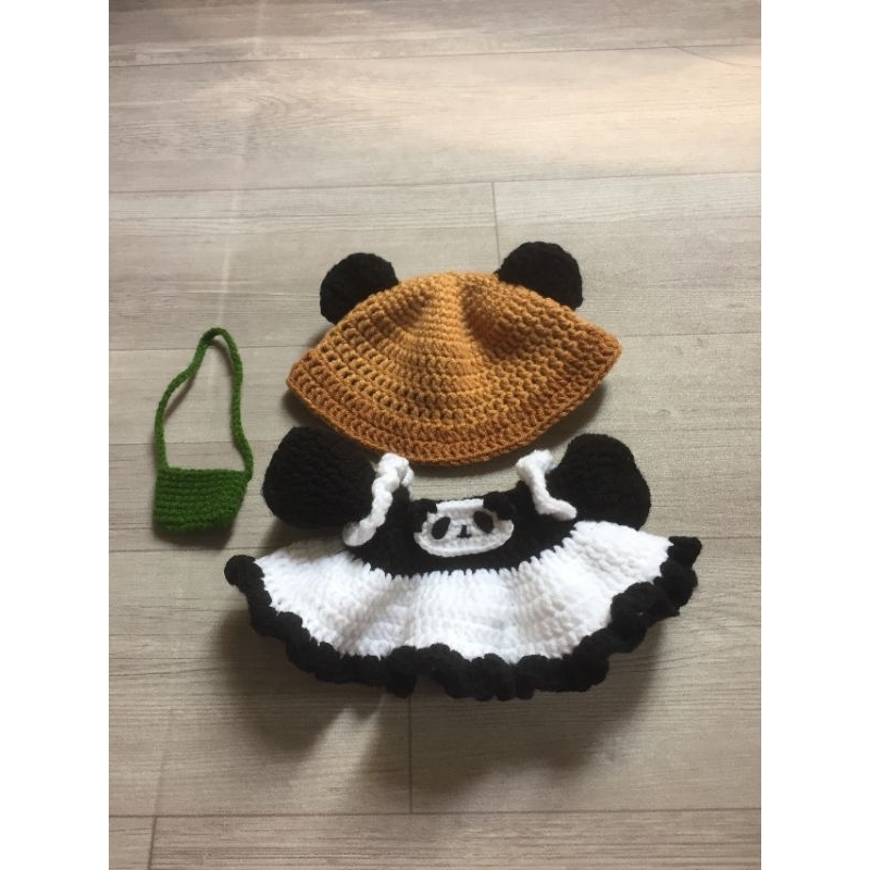 Ouffit doll 20cm, váy gấu trúc len