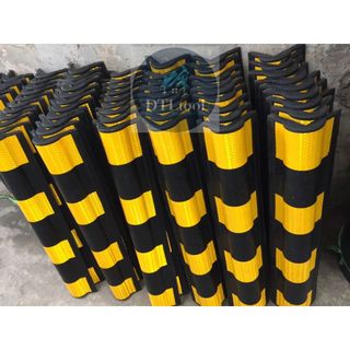 Ốp góc cột cao su 800mm. Thanh ốp cột phản quang. Bao phụ kiện lắp đặt. Bảo vệ góc tường, góc cột. KT 800x100x10mm