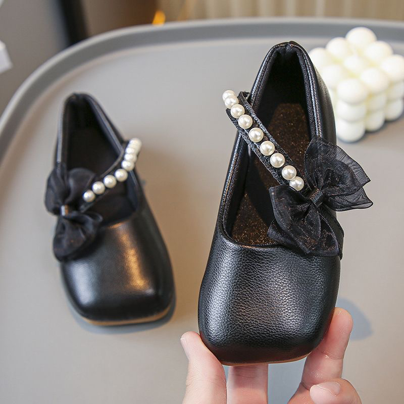 Giày Búp Bê Đế Mềm Quai Chéo Đính Nơ Ngọc Chống Nhấc Gót Cho Bé