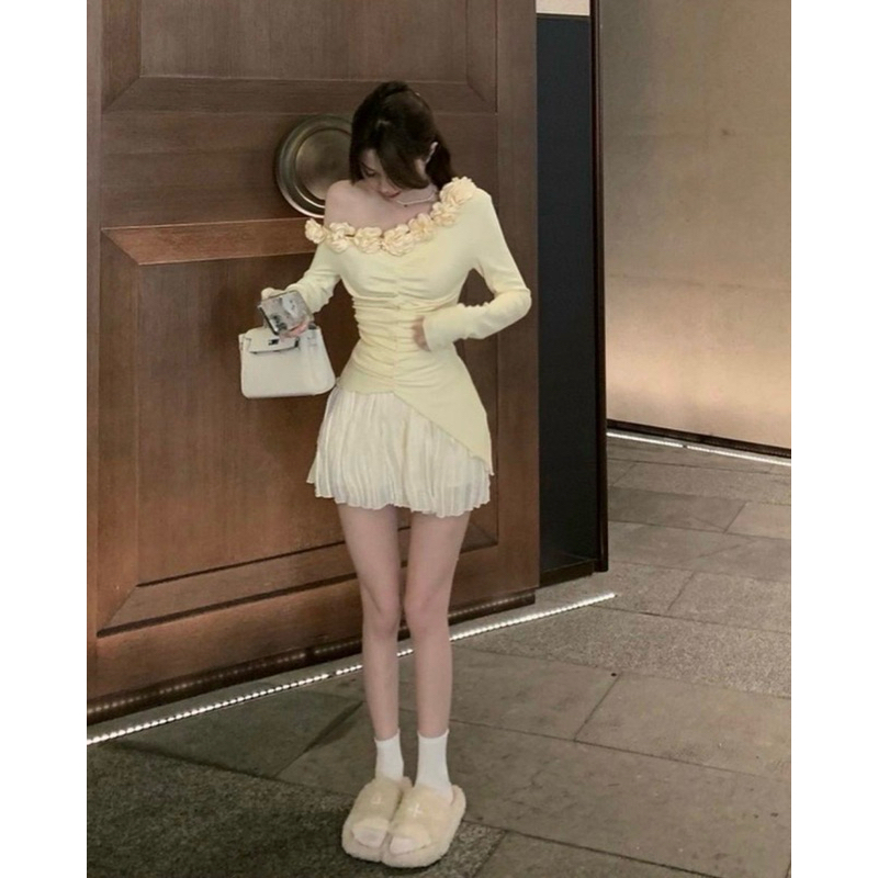 SET ÁO TRỄ VAI ĐÍNH HOA NGỰC NHÚN THÂN + CHÂN VÁY XOÈ