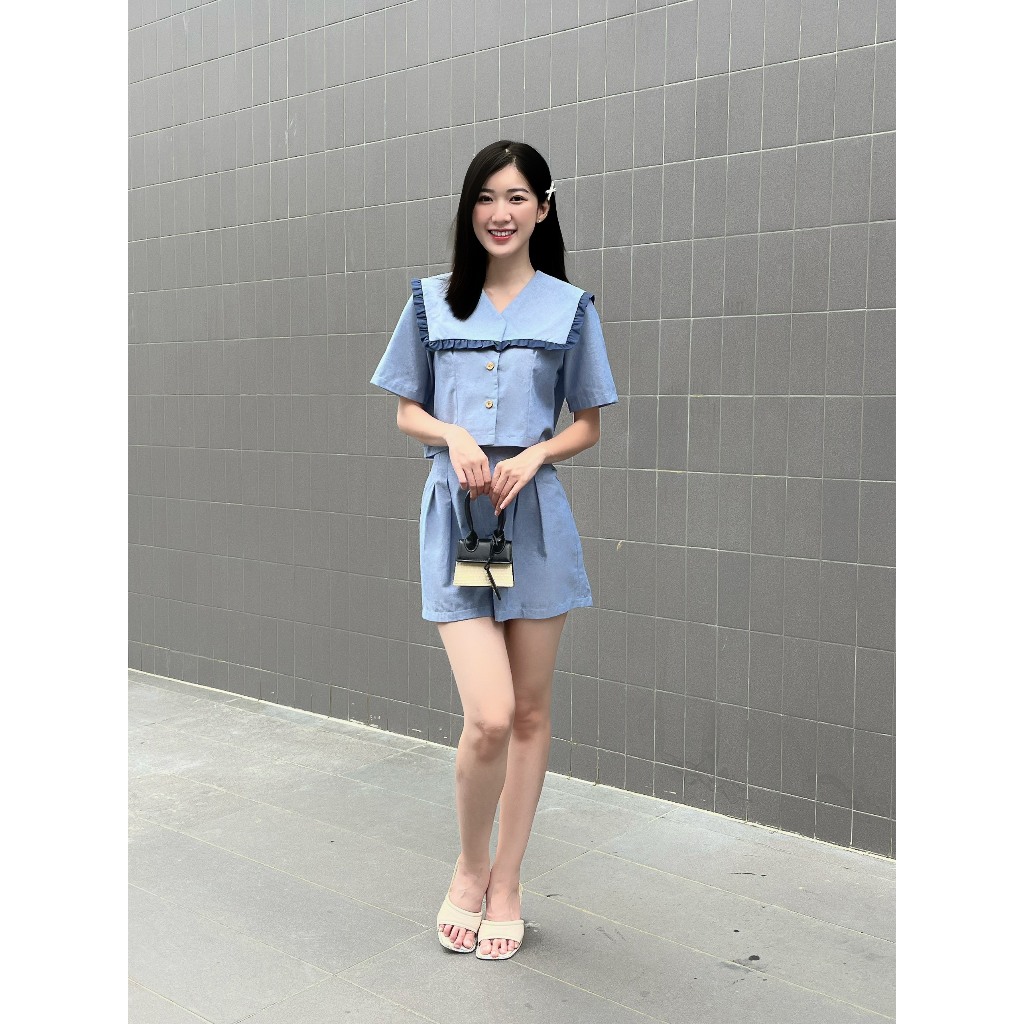 Bộ set quần ngắn và áo crop top Jean xanh dương - Lovadova 23O08C002