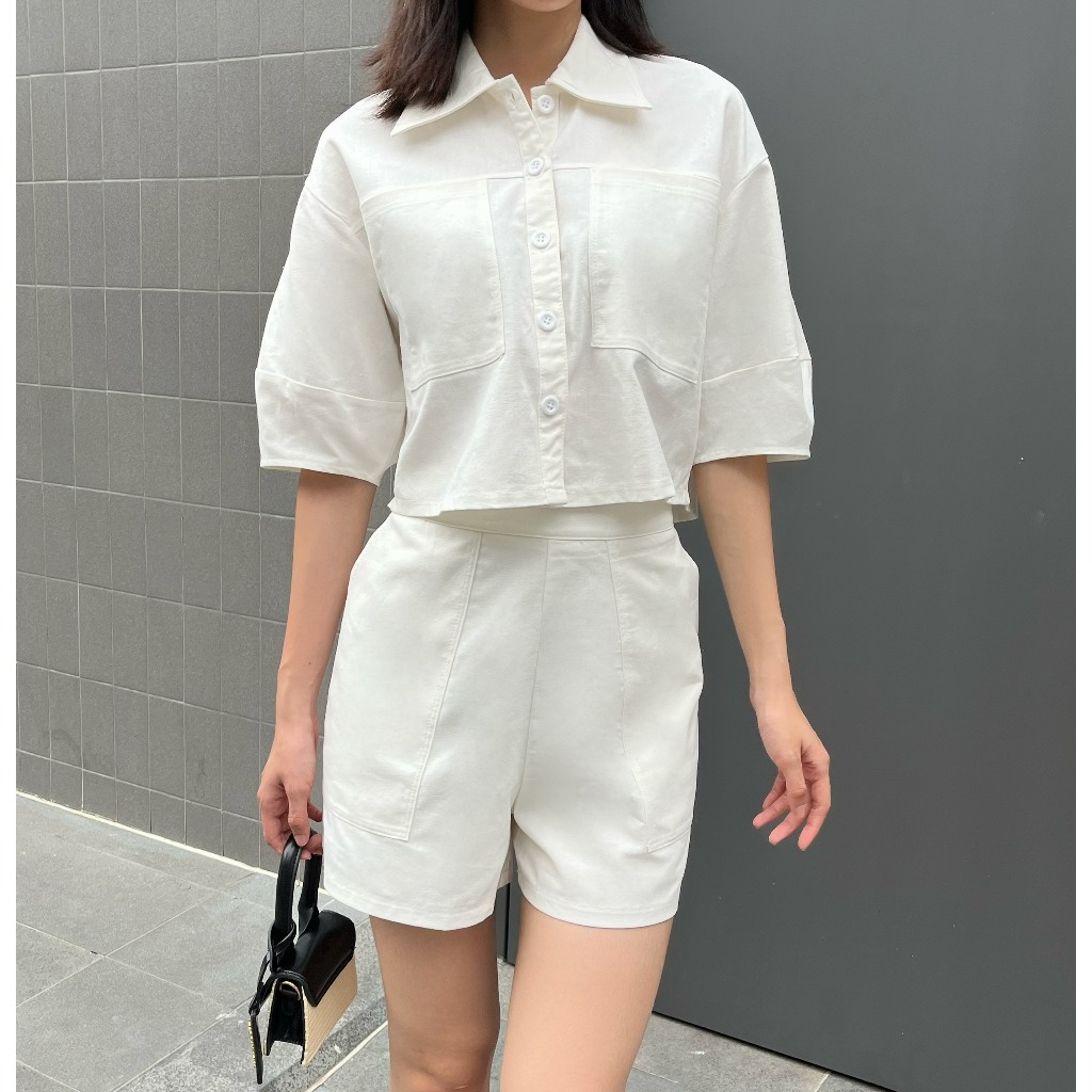 Bộ set Linen xương cá quần ngắn có túi và áo croptop sơ mi trắng ngắn tay - Lovadova 23O08C004