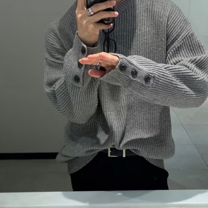 > Áo sweater dệt kim màu xám nút kiểu cổ tròn dài tay phong cách Hàn Quốc dành cho nam trẻ trung cá tính 2022