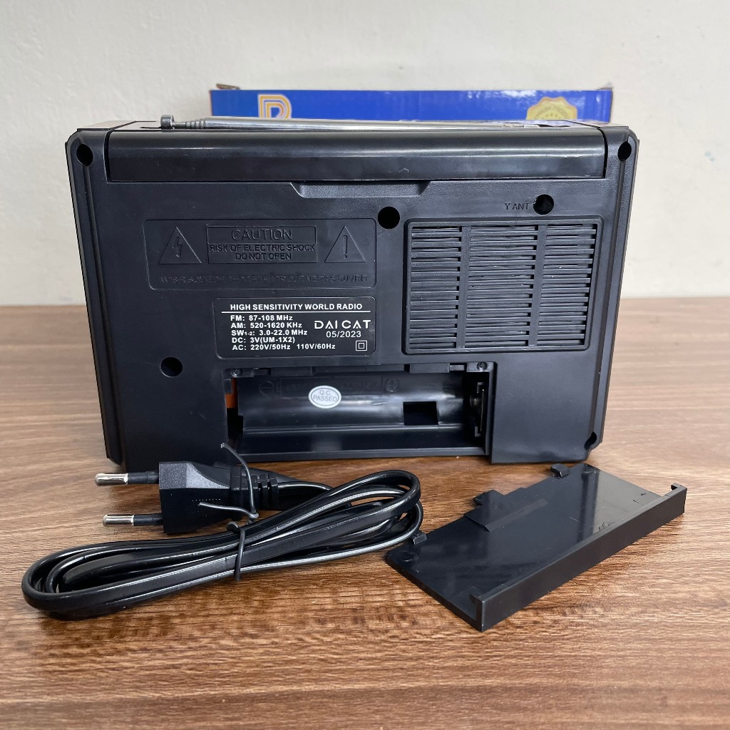 Đài Radio FM Cho Người Già DAICAT DC-9999BT Bluetooth, Đài Fm-Am-Sw Sóng Khỏe Nghe Nhạc Usb-Thẻ Nhớ Có Pin Sạc