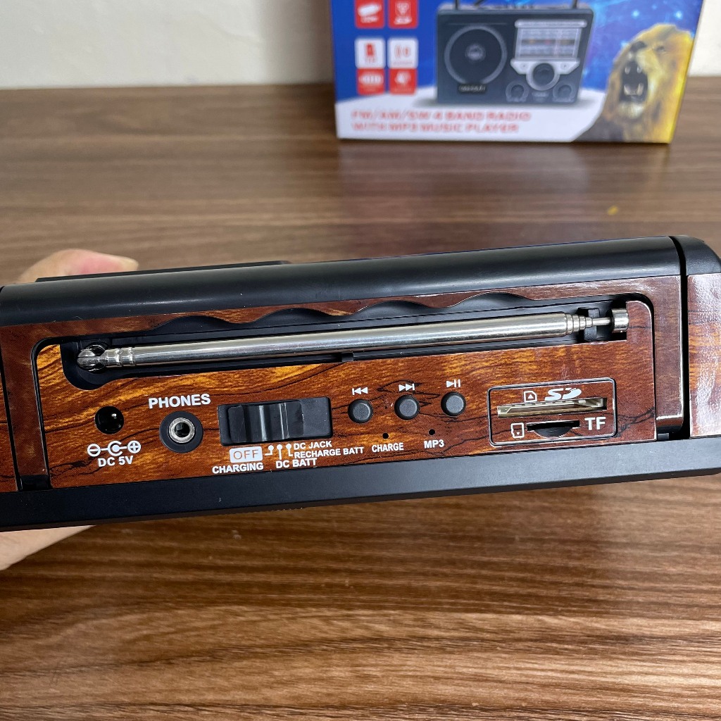 Đài Radio FM Cho Người Già DAICAT DC-9999BT Bluetooth, Đài Fm-Am-Sw Sóng Khỏe Nghe Nhạc Usb-Thẻ Nhớ Có Pin Sạc