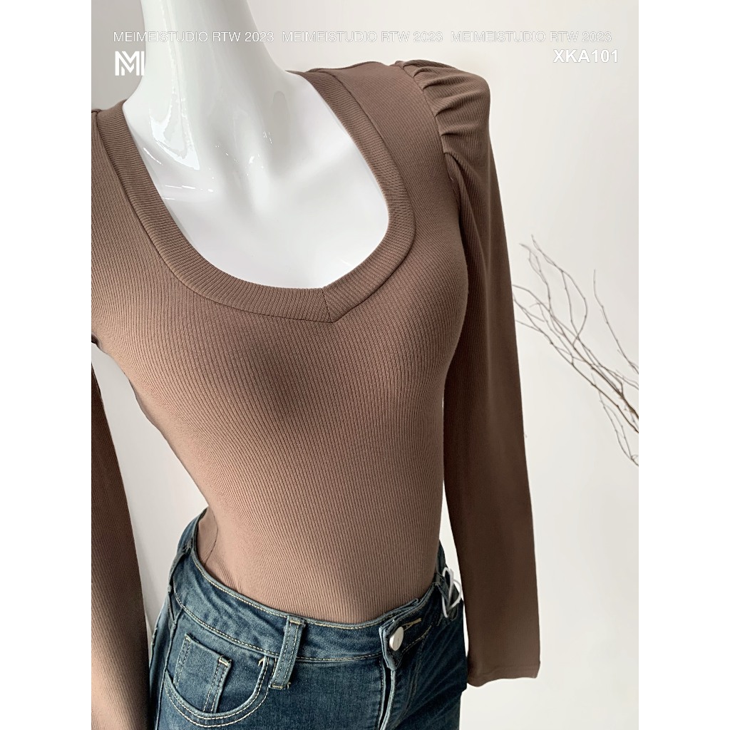 Áo thun zip tăm cổ tim, dài tay dáng ôm, vải co giãn thoải mái, 3 màu cơ bản dễ phối đồ | XKA101