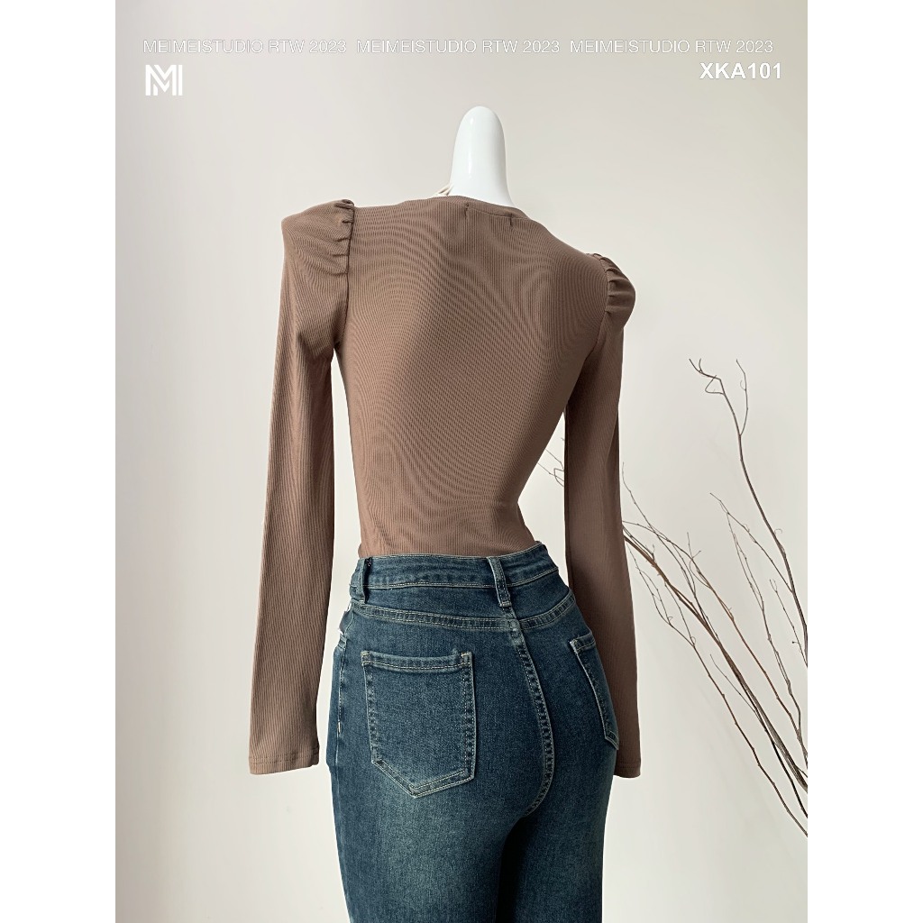 Áo thun zip tăm cổ tim, dài tay dáng ôm, vải co giãn thoải mái, 3 màu cơ bản dễ phối đồ | XKA101