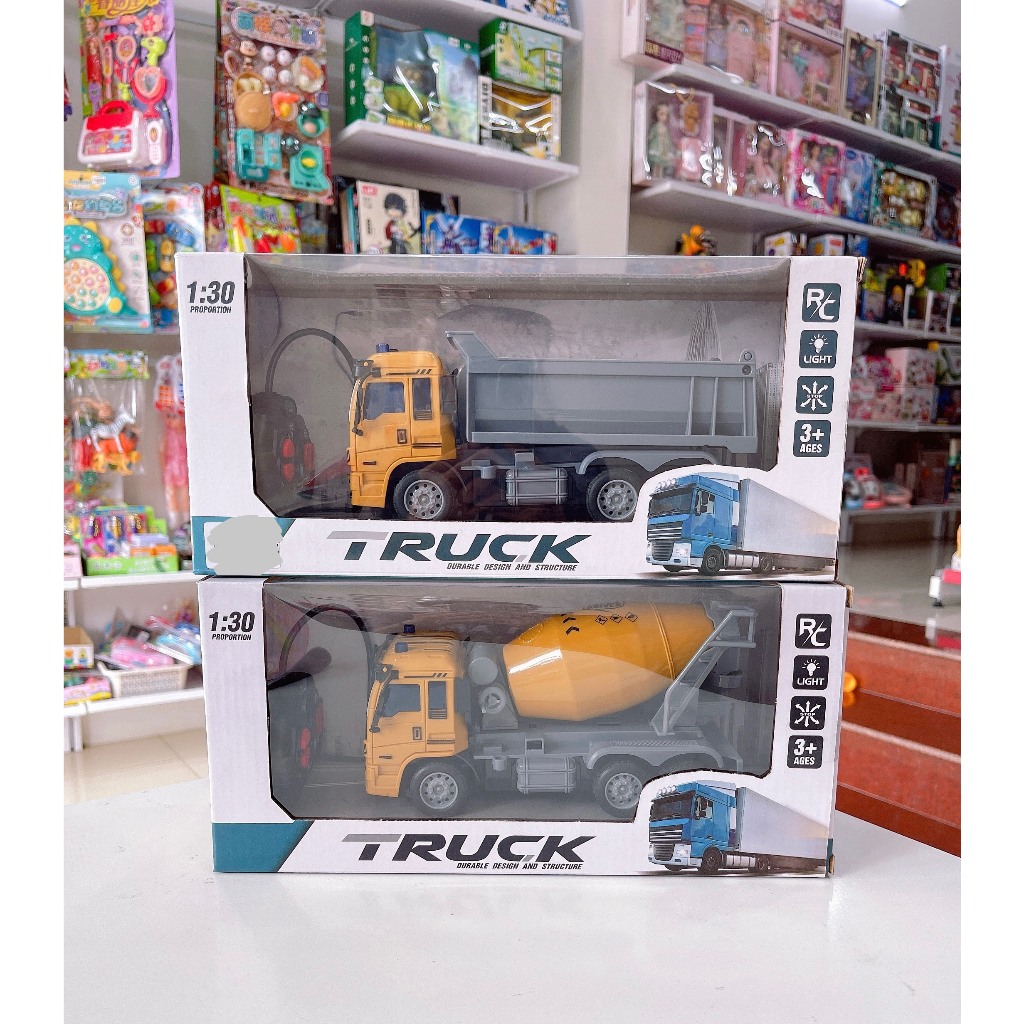 Đồ chơi điều khiển xe trộn bê tông 4 chiều có đèn, xe công trình